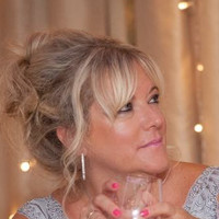 Julie Binns