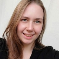 Shari Stevelinck