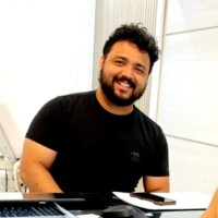 Plínio Oliveira