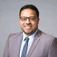 Gustavo L. Santiago