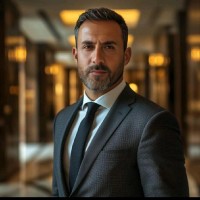 muzaffer özer