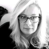 Cindy Veluw Van
