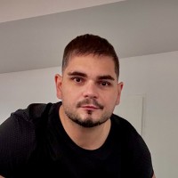 Ádám Fehér