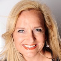 Corinna Benders