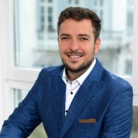 Dr. Manuel Streicher