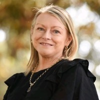Tina Keizer