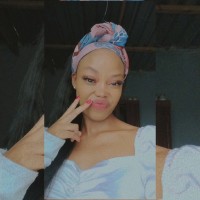 Zanele Mahlambi