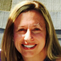 Leslie Larkins, Ains, Mlis