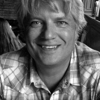 Douglas Mccloud