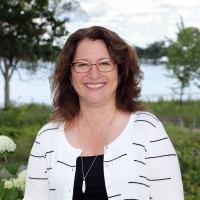 Lynda Snage