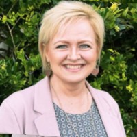 Laura Chase