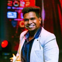 Vignesh 🧭🌐🖥️📱