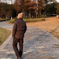 黄麒通