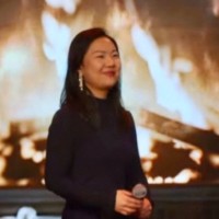 Lucia (Luqian) Wang