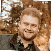Dustin Thompson