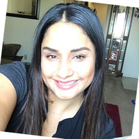 Denisse R.