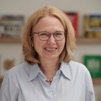 Victoria Naumann