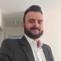 Robson Adriano Bena