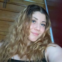 Phoebe Bucci