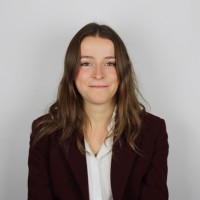 Chloé Six