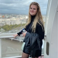 Merel Van De Veerdonk