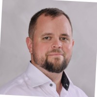 Dipl. Ing. Richard V.