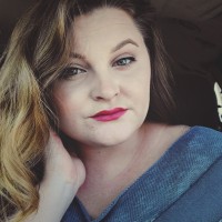 Angela Thomas