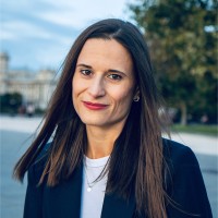 Dóra Molnár