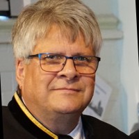 Peter Hellmuth