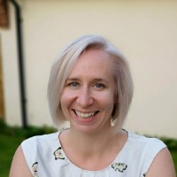 Karin Deacon