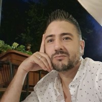 Simone Occhi blu