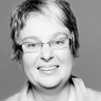 Rachel J Errington