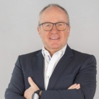 Roberto Bernal