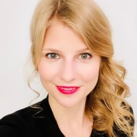 Julia Hüggenberg