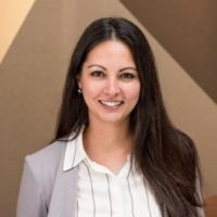 Lauren Varona, Pmp