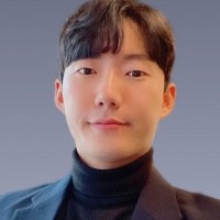 Suhang L.