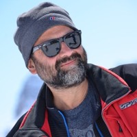Michael Khan