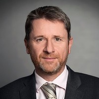 Alistair Dean