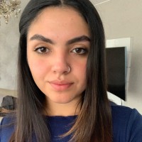 Ariana Cáceres Grados