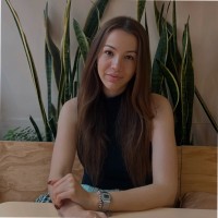 Laura Pluyer