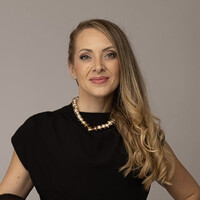 Nicole Baker