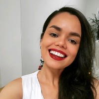 Isabela Melo