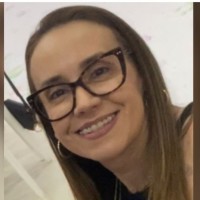 Roberta Esteves Gomes