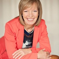 Lesley Cross