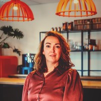 Julia Klooster
