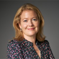 Dr Sarah Lowndes