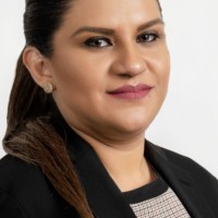 Lore Torres