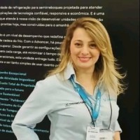 Flávia Paganini Gerente Comercial