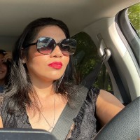 Yesenia Cerros