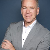 Dr. Oliver Kosing